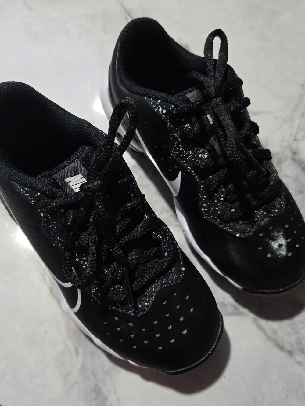 Black Kids NIKE baseball Cleats - Picture 3 of 9